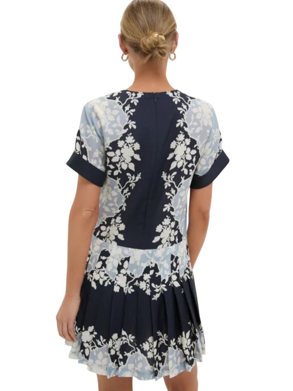 Tuckernuck Blue Fog Pleated Liza Dress Floral Sz SM Tencel Lightweight Spring - Picture 4 of 12